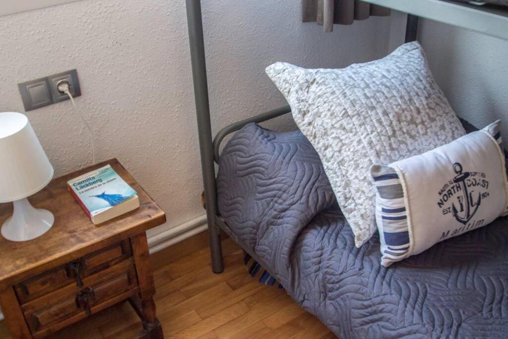 Primera linea de mar. Apartamento turístico Salou Exterior foto